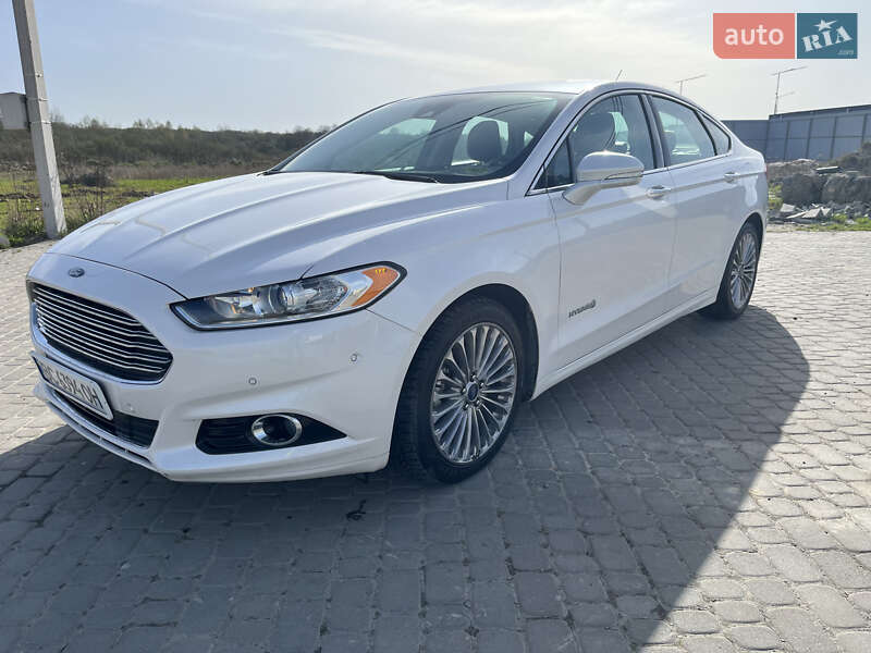Седан Ford Fusion 2013 в Львове