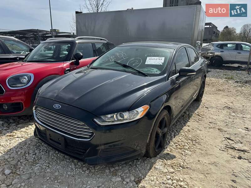 Седан Ford Fusion 2014 в 