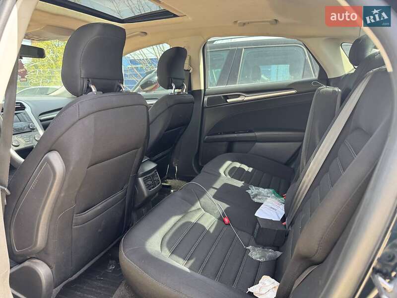 Седан Ford Fusion 2014 в Львове