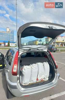 Хэтчбек Ford Fusion 2008 в 