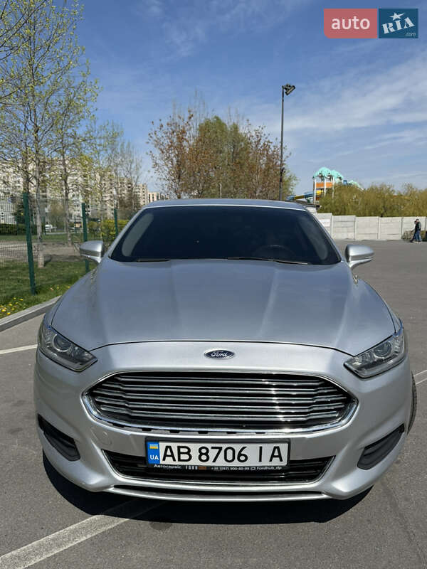 Седан Ford Fusion 2016 в Дніпрі