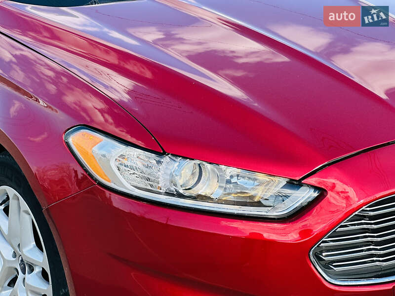 Седан Ford Fusion 2014 в Харкові