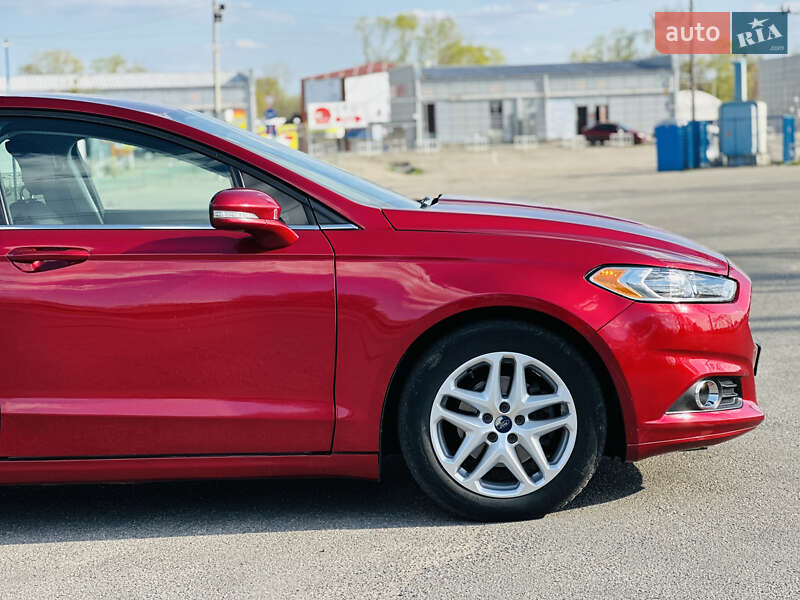 Седан Ford Fusion 2014 в Харкові