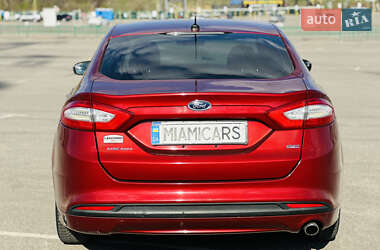 Седан Ford Fusion 2014 в 