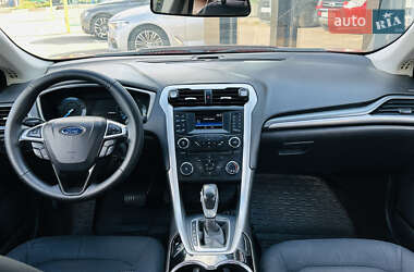 Седан Ford Fusion 2014 в 