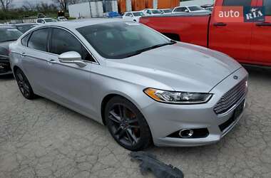 Седан Ford Fusion 2015 в 