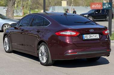 Седан Ford Fusion 2013 в 