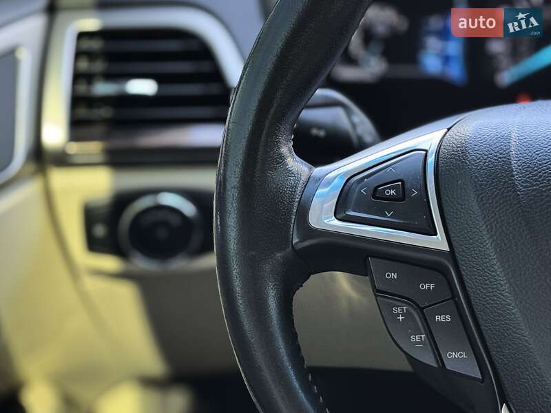 Седан Ford Fusion 2013 в Днепре