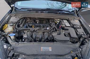 Седан Ford Fusion 2014 в 