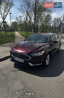 Седан Ford Fusion 2018 в 