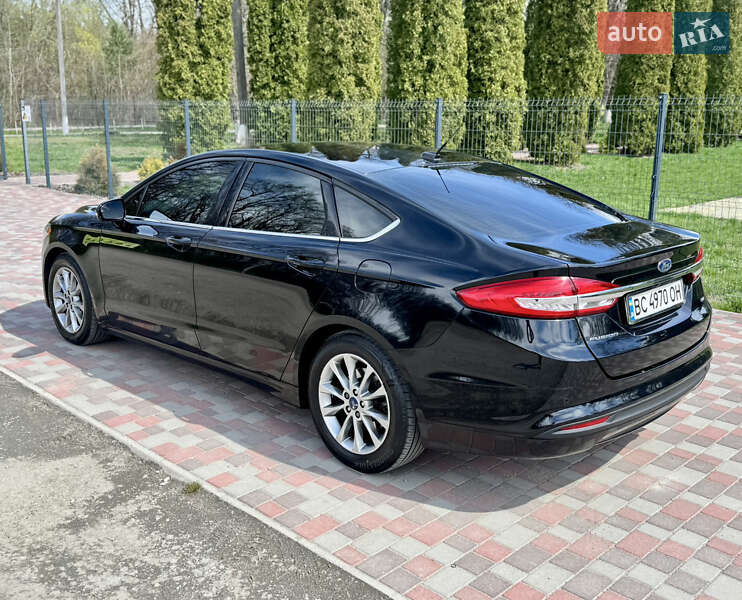 Седан Ford Fusion 2017 в Попельне