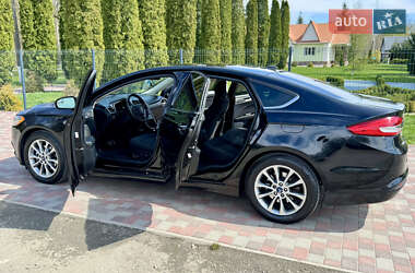 Седан Ford Fusion 2017 в 