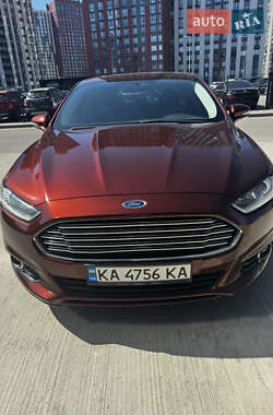 Седан Ford Fusion 2015 в 