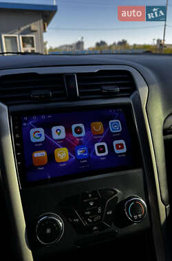 Седан Ford Fusion 2019 в 
