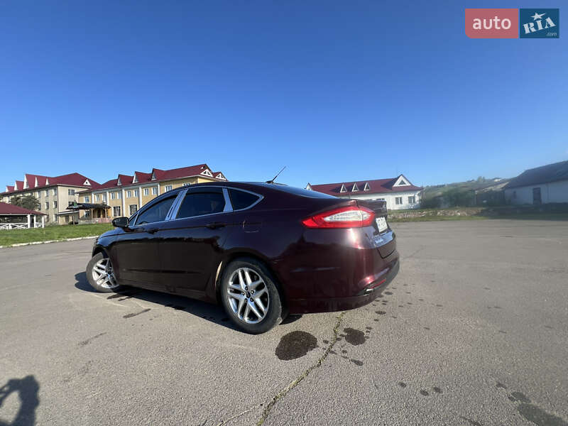 Седан Ford Fusion 2013 в Івано-Франківську