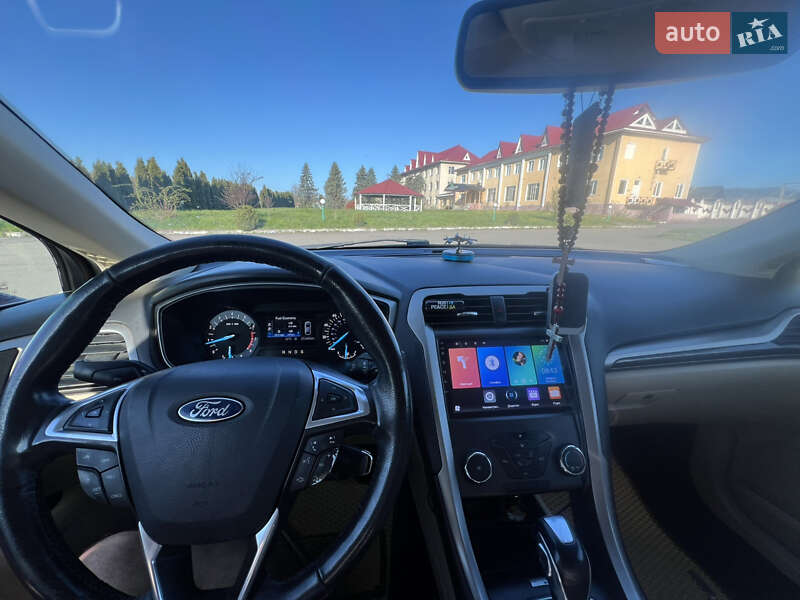 Седан Ford Fusion 2013 в Івано-Франківську