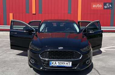 Седан Ford Fusion 2015 в 