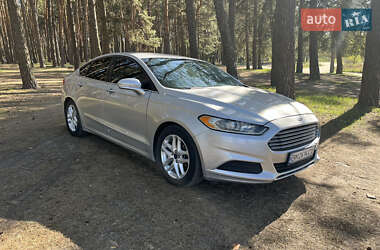 Седан Ford Fusion 2014 в 