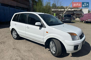 Хетчбек Ford Fusion 2010 в 