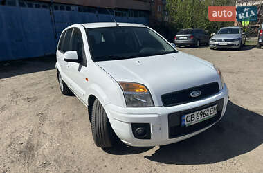 Хетчбек Ford Fusion 2010 в 