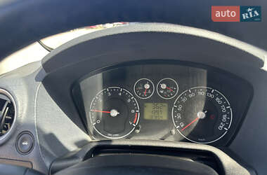 Хетчбек Ford Fusion 2010 в 