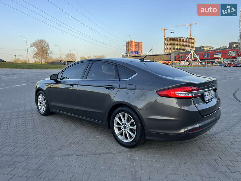 Седан Ford Fusion 2016 в Киеве