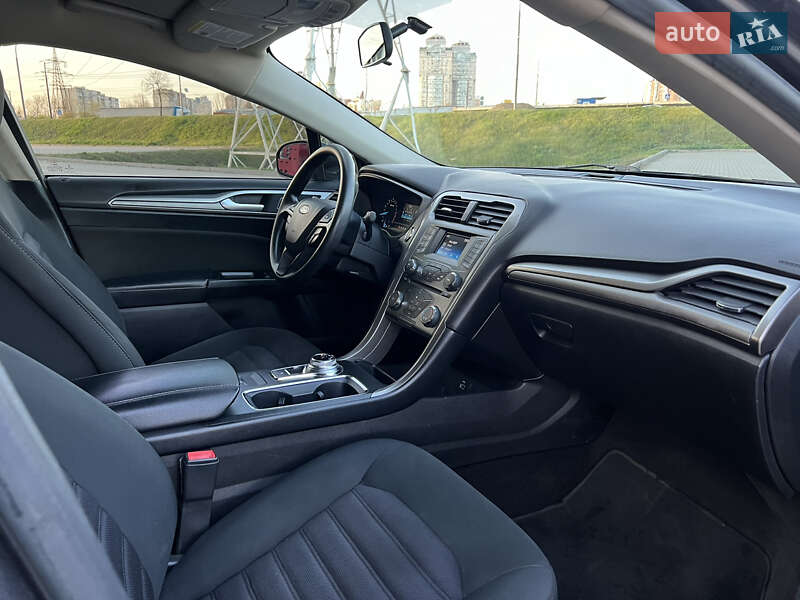 Седан Ford Fusion 2016 в Киеве