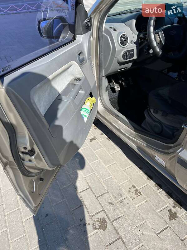 Хетчбек Ford Fusion 2003 в Вінниці