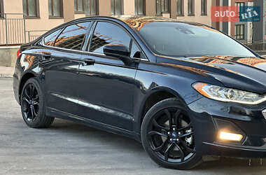 Седан Ford Fusion 2020 в 