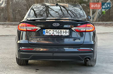 Седан Ford Fusion 2020 в 