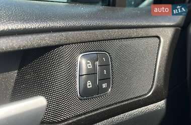 Седан Ford Fusion 2016 в 