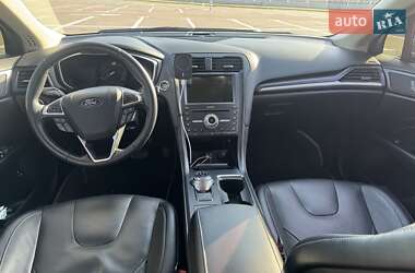 Седан Ford Fusion 2020 в 