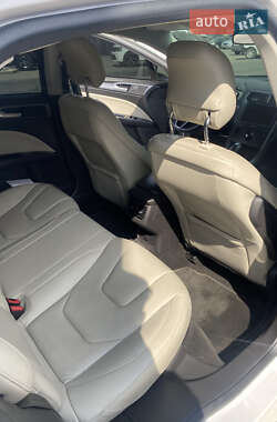 Седан Ford Fusion 2014 в 