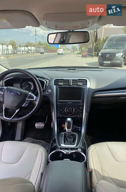 Седан Ford Fusion 2014 в 