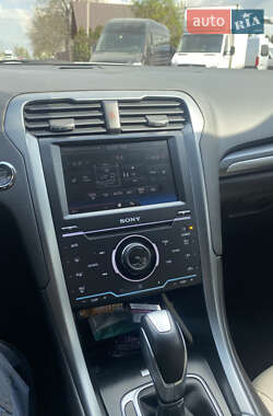 Седан Ford Fusion 2014 в 