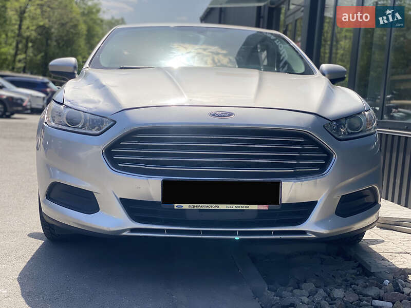Седан Ford Fusion 2012 в Києві