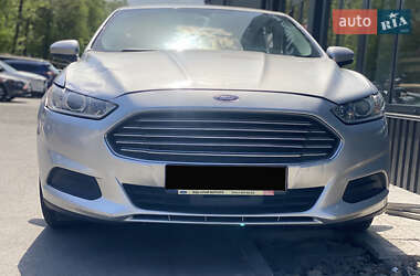 Седан Ford Fusion 2012 в 