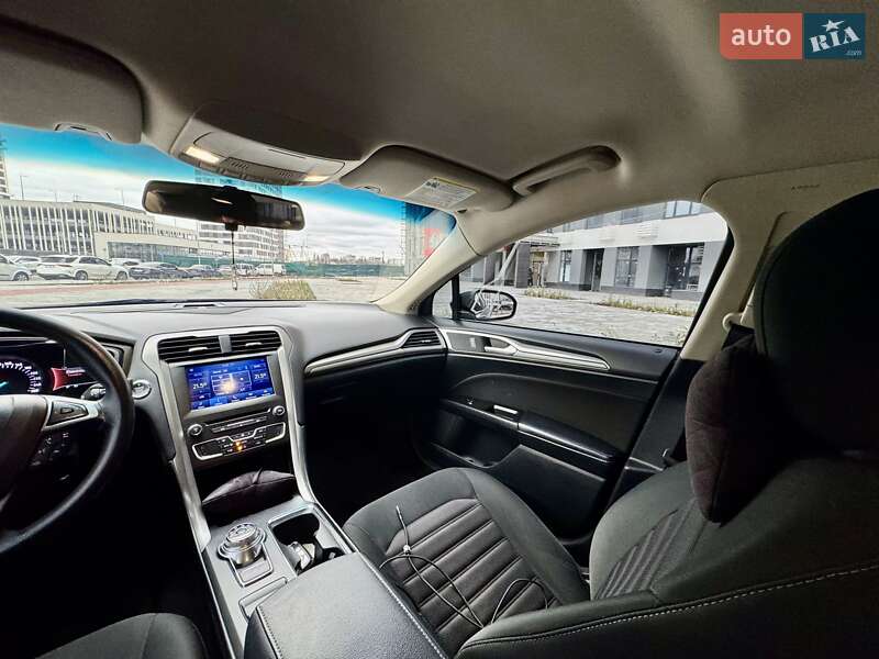 Седан Ford Fusion 2016 в Києві