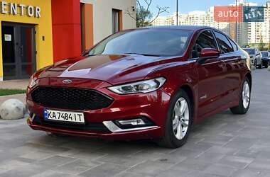 Седан Ford Fusion 2018 в 