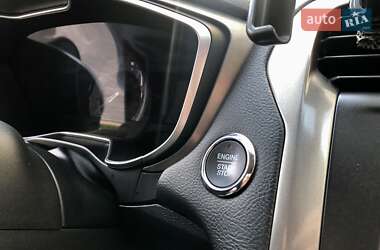Седан Ford Fusion 2018 в 