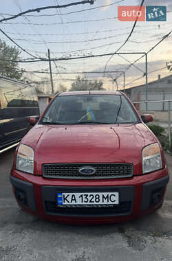 Хэтчбек Ford Fusion 2008 в 