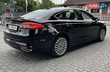 Седан Ford Fusion 2017 в 