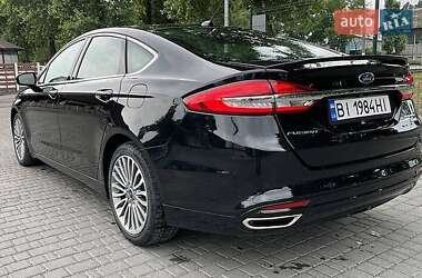 Седан Ford Fusion 2017 в 