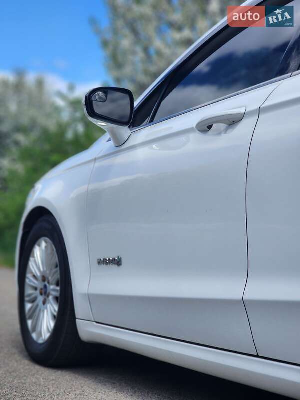 Седан Ford Fusion 2014 в Киеве