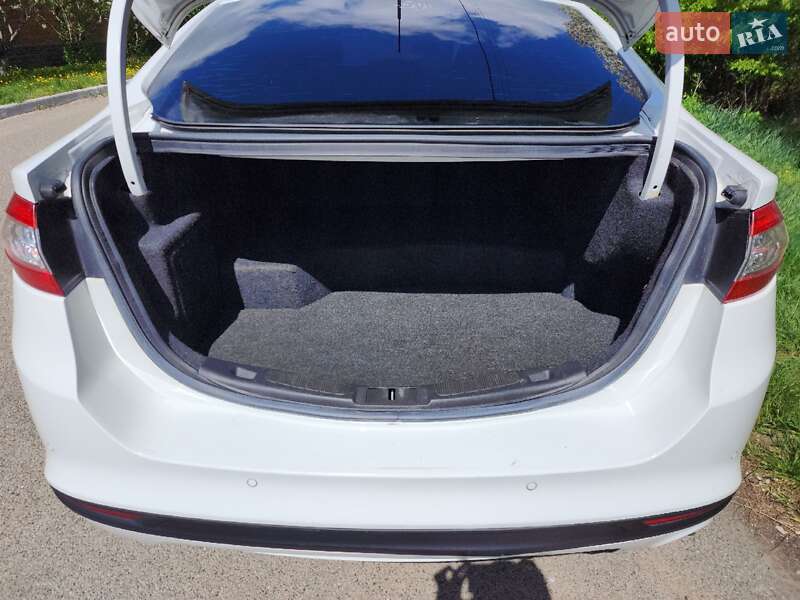 Седан Ford Fusion 2014 в Киеве