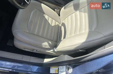 Седан Ford Fusion 2018 в 