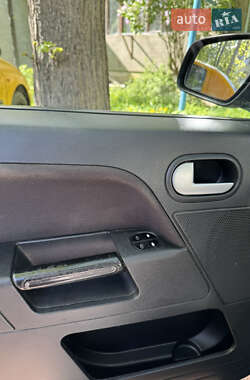 Хэтчбек Ford Fusion 2007 в 