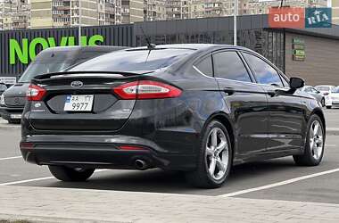 Седан Ford Fusion 2014 в 