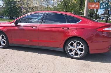 Седан Ford Fusion 2013 в 