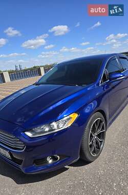 Седан Ford Fusion 2016 в 